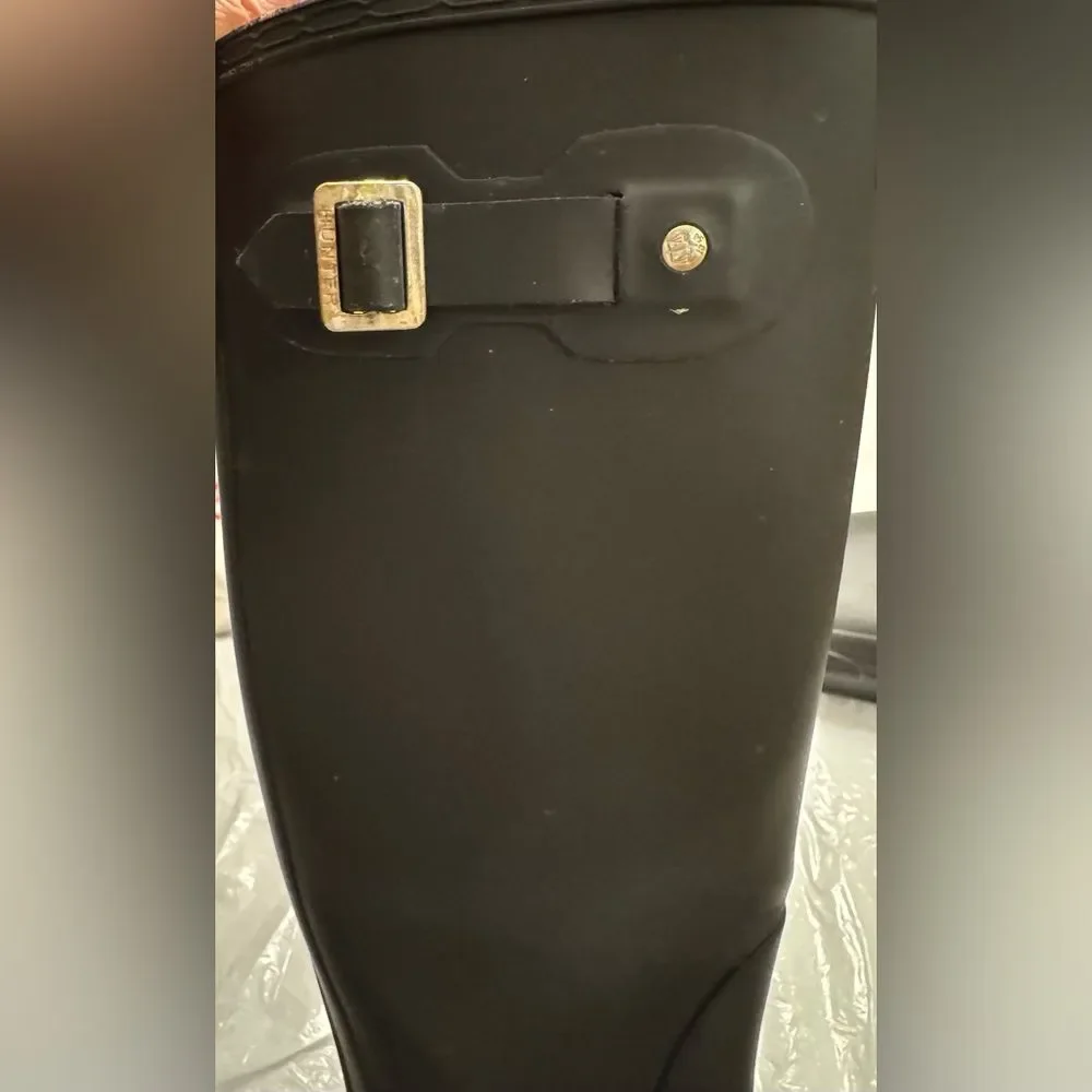 Hunter Women’s Original Tall Waterproof Solid Matte Black Size US 7